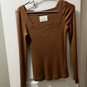 Square neck citizens long sleeve.